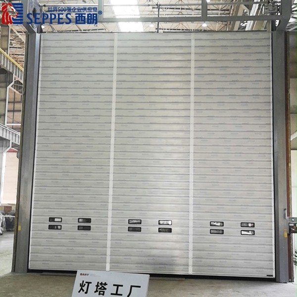 昆山三一重机硬质快速门