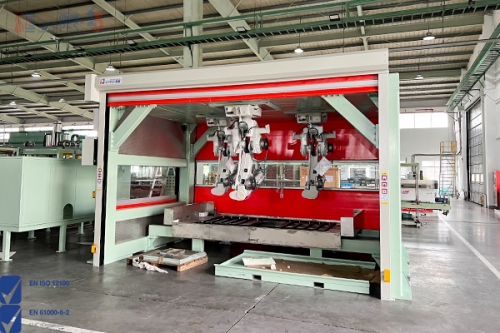 无锡项目水刀房设备口安装防护型快速门有何作用