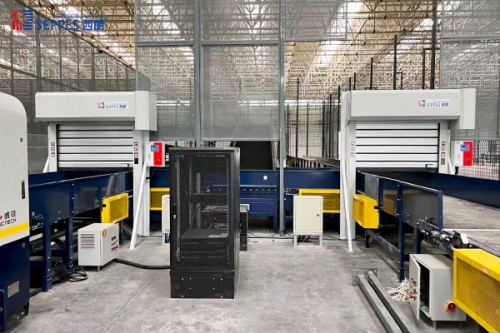 输送线ab互锁铝合金快速门，安全不中断，适合机场安检机