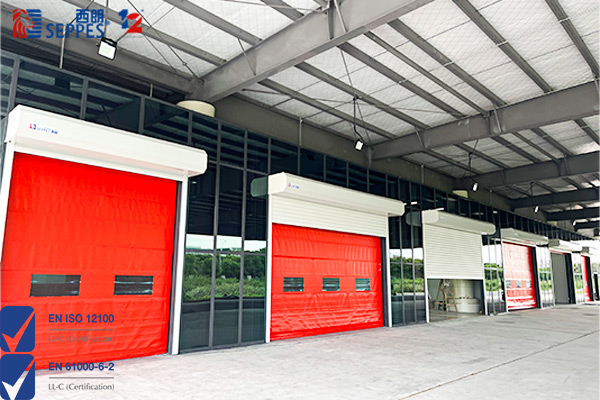 扬子江药业安装堆积式快速门搭配铝合金卷帘门 扬子江药业安装堆积式快速门搭配铝合金卷帘门