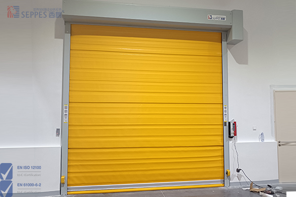 农夫山泉广东项目安装保温快速门