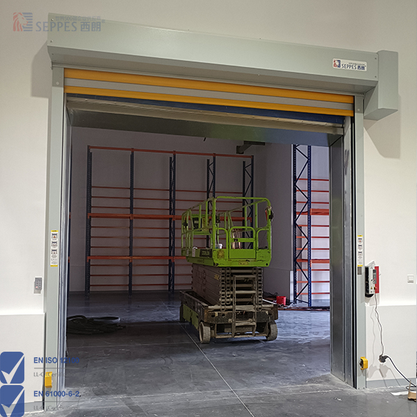 农夫山泉广东项目安装保温快速门