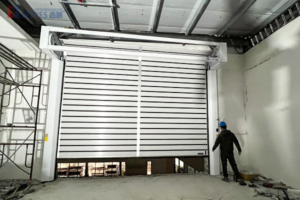 吊装口硬质快速门