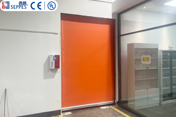 安拓思纳米技术安装西朗防护型快速门作为车间门