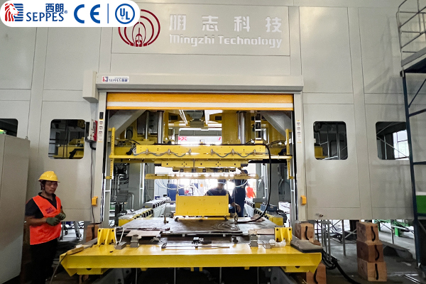 明志科技设备间复购西朗快速门