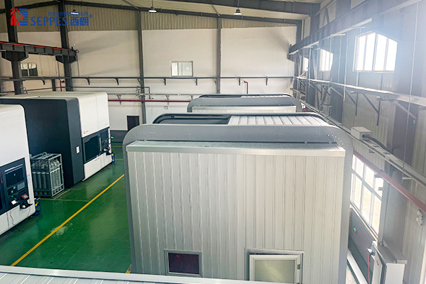 涡轮硬质快速门的U型轨道