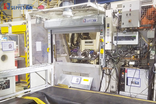 宁波彼欧英瑞杰汽车系统设备间安装快速门