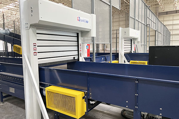 安检机输送线ab互锁快速门